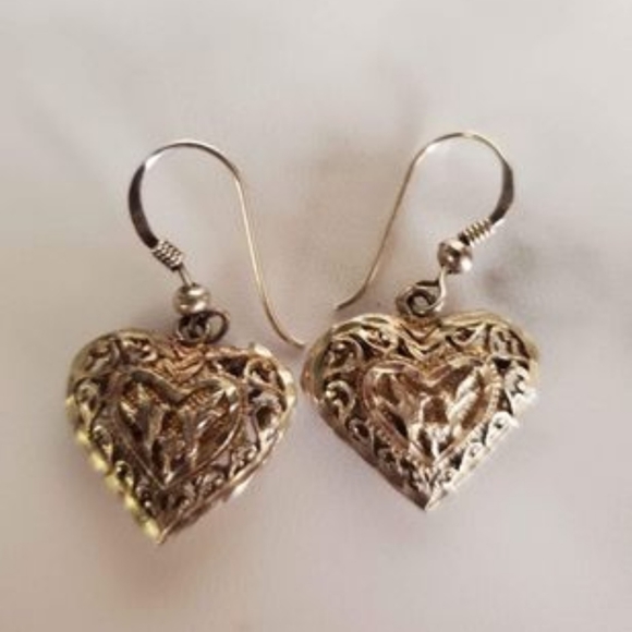 925 Silver 3D heart earrings with humming birds etchings - Picture 3 of 6